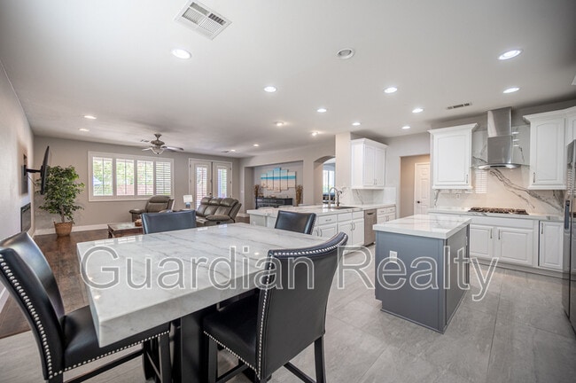 Building Photo - 11112 Pine Greens Ct