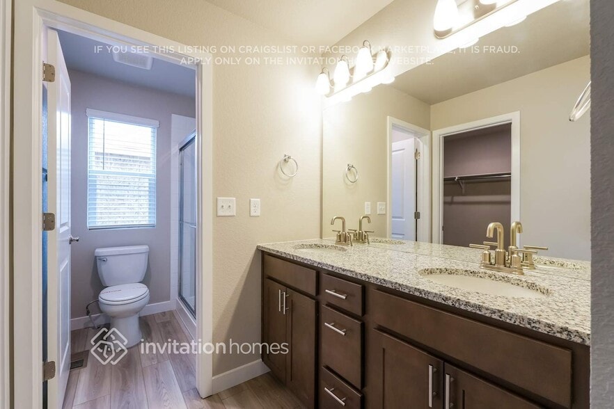 Building Photo - 13543 Arriba Dr