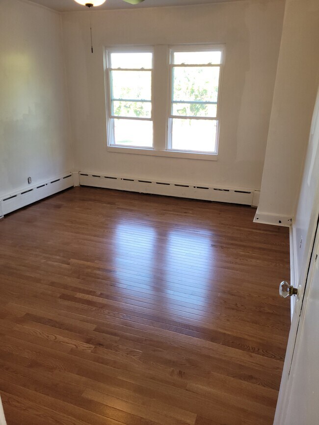 Building Photo - 2538 Beechwood Blvd