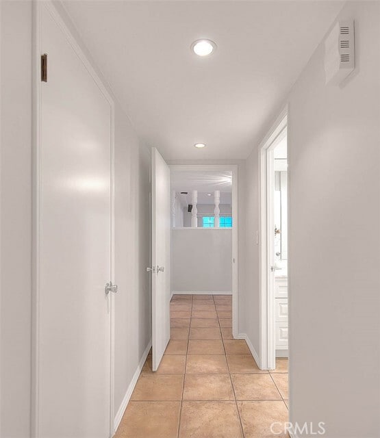 Building Photo - 3657 Sara Dr