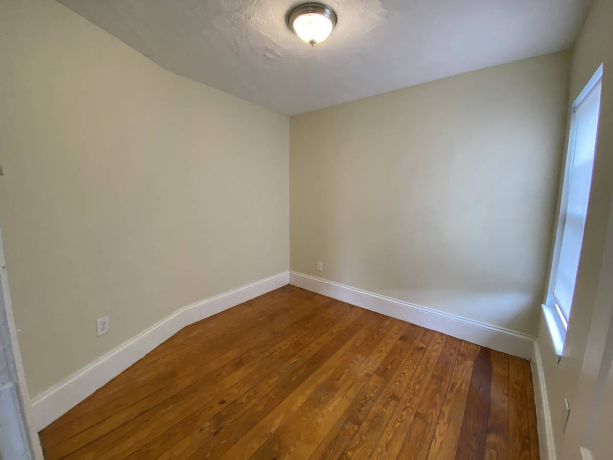 Building Photo - 101 Sydney St