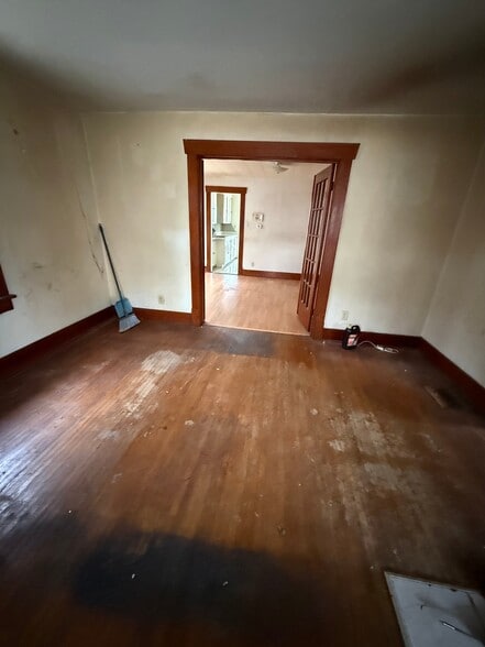 Building Photo - 1245 Sedgwick St