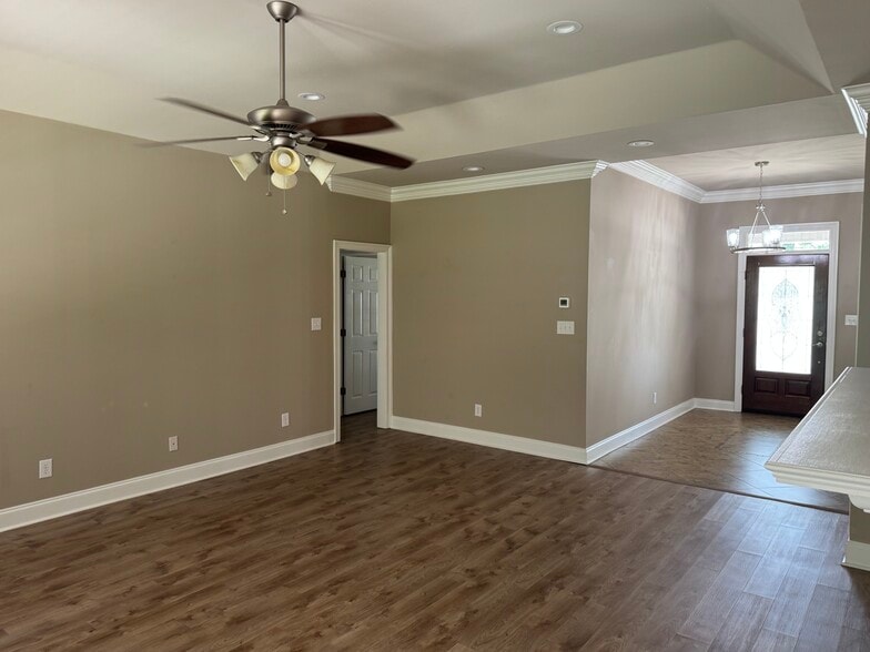 Building Photo - 72697 Diamondhead Dr N