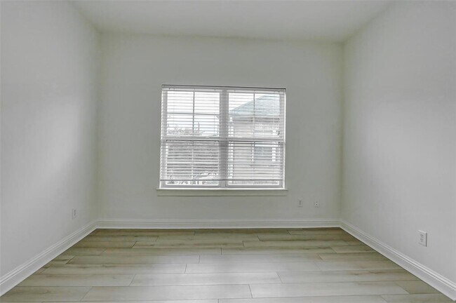 Building Photo - 5 Versante Ct