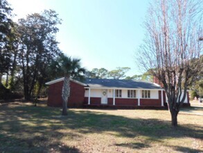 Building Photo - 611 Calhoun Rd