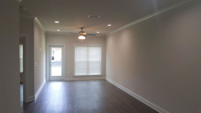 Building Photo - 2651 S Juniper St