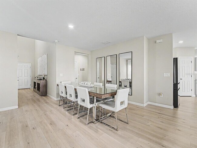 Building Photo - 7587 Starflower Wy