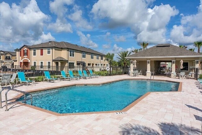 Building Photo - 7836 52nd Terrace E