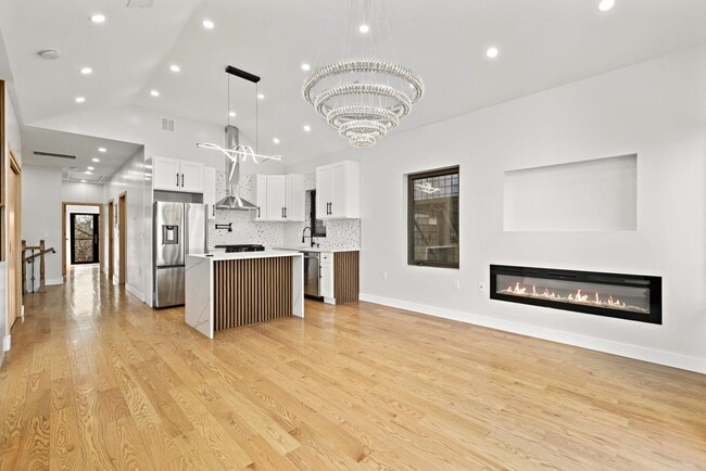 Building Photo - 482 John F. Kennedy Blvd