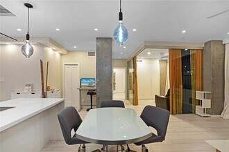 Building Photo - 14 Greenway Plz