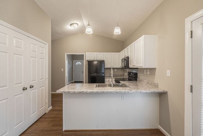 Building Photo - Like New Home off Freeman Mill. Just Painted, New Wood/Vinyl Flooring, Vaulted Ceilings, Front Po...