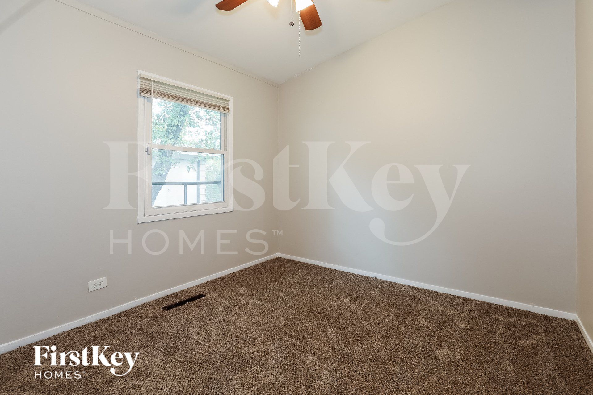 Building Photo - 16759 Artesian Ave