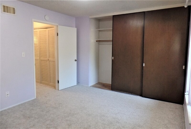 Building Photo - 127 Shadow Mountain Ct