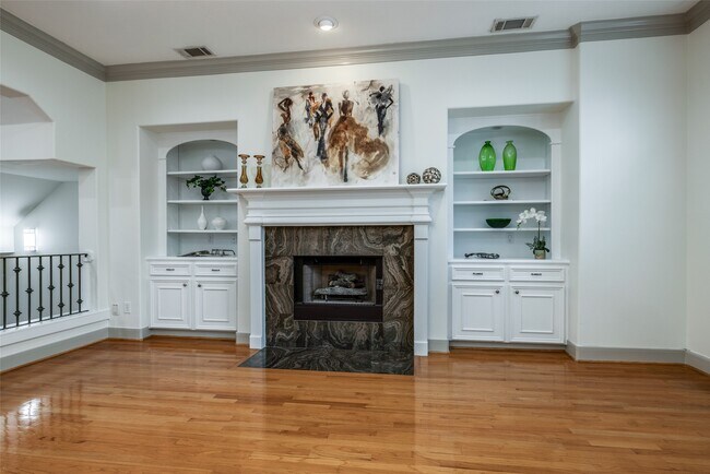 Building Photo - 2019 Morse St