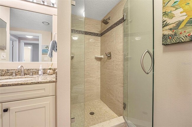 Building Photo - 60 Surfview Dr