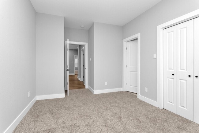 Building Photo - 6918A Dumble St