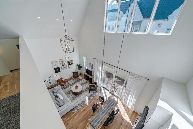 Building Photo - 11173 Serenbe Ln