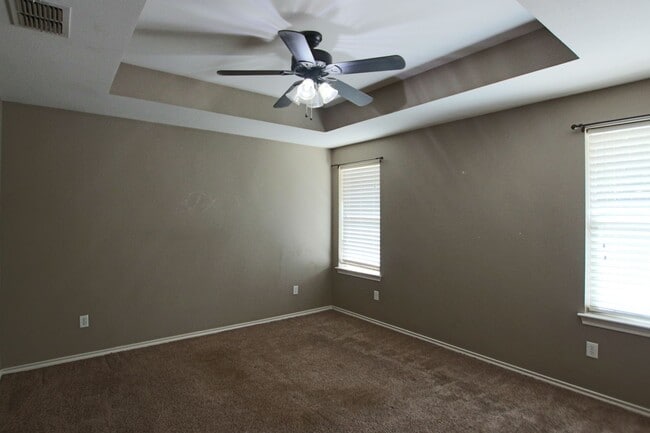 Building Photo - Tour Today! 3 Bedroom 2 Bath in Lindale ISD!
