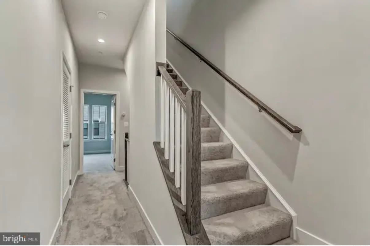 Building Photo - 2820 Arts Vista Blvd