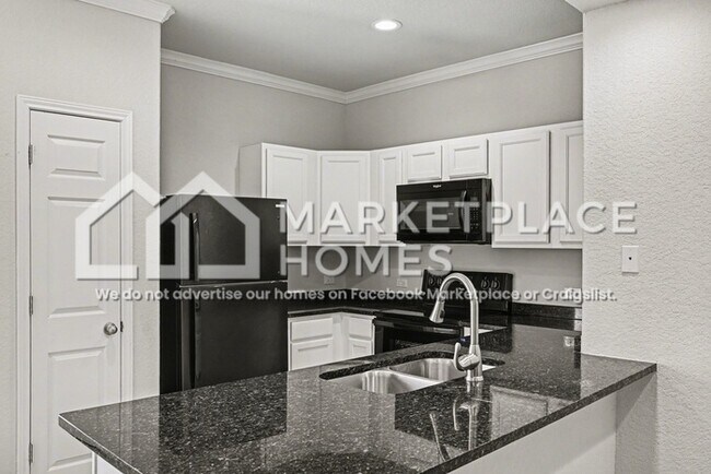 Building Photo - 16917 Dancing Ava