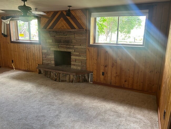 Building Photo - 1500 Orchard Ave