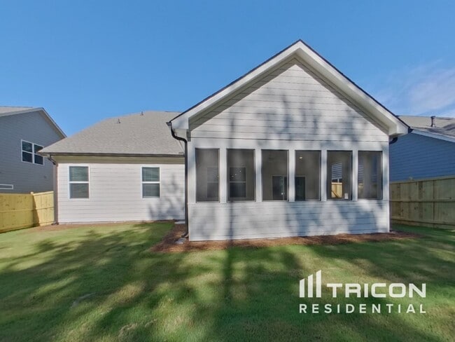 Building Photo - 65 Mayhaw Pt