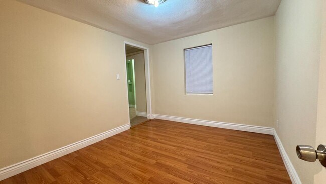 Building Photo - 7610 Miller Ave