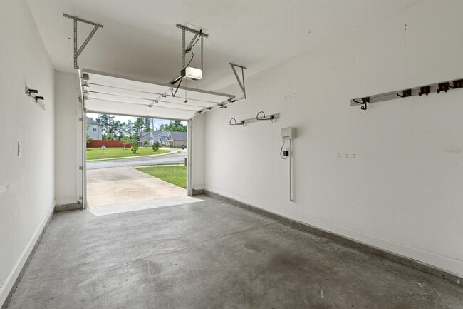Building Photo - 435 Brantley Cove Cir