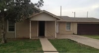 Building Photo - 1304 NW 16th Ave
