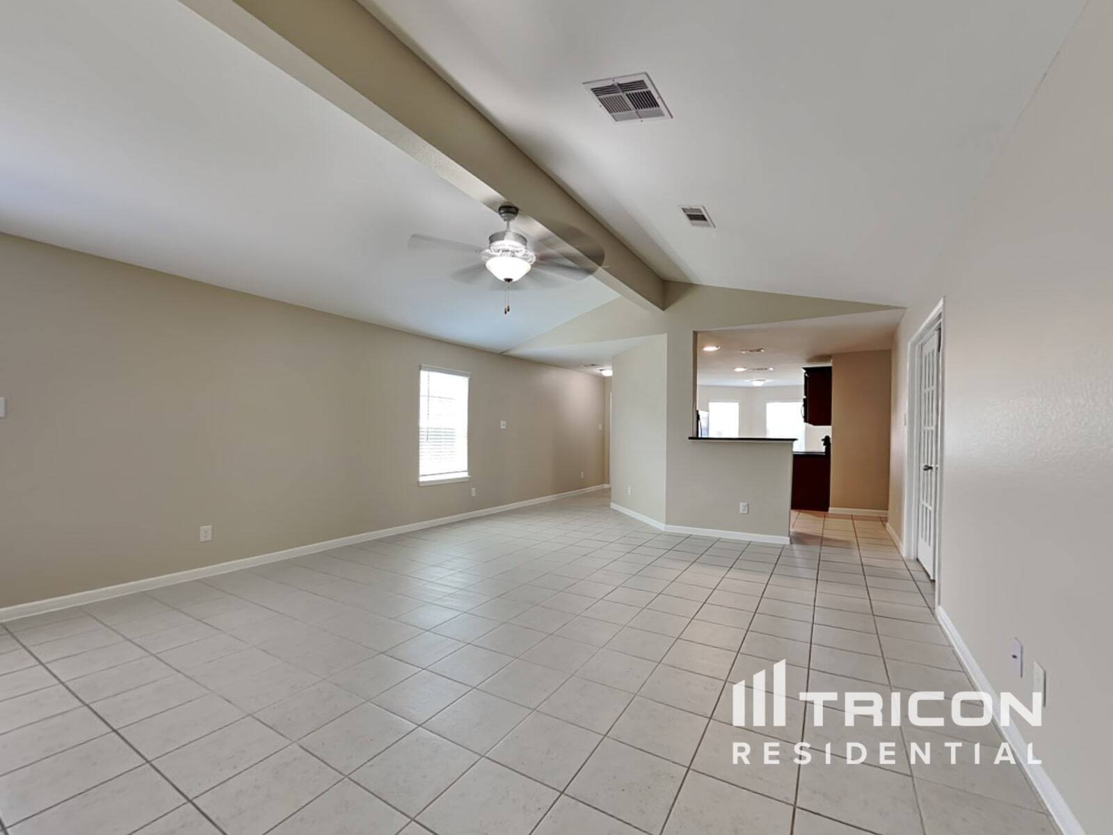 Building Photo - 308 Summer Horse Dr