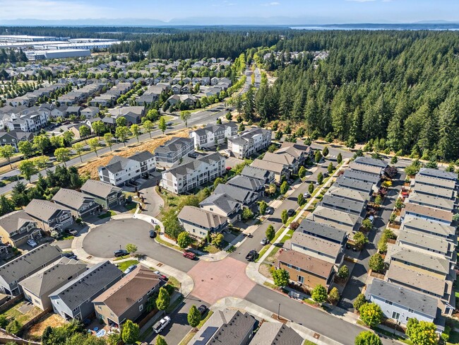 Building Photo - Lacey/Hawks Prairie 4 bedroom 2381 SF home...