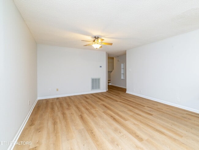 Building Photo - 1035 Nod St