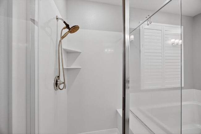 Building Photo - Charming 3-Bedroom Haven in Elk Grove with 2 Full Baths and 1603 Sq Ft of Comfort!