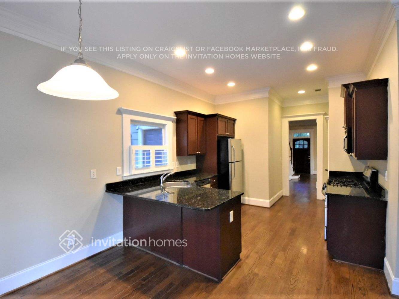 Building Photo - 2350 Bouldercliff Way SE