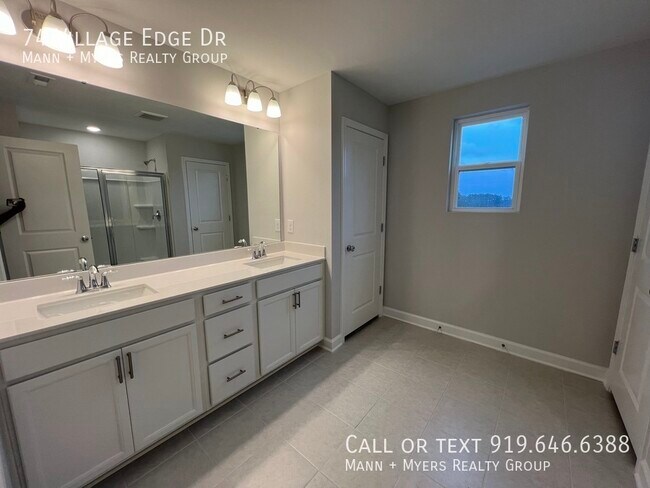 Building Photo - 74 Village Edge Dr