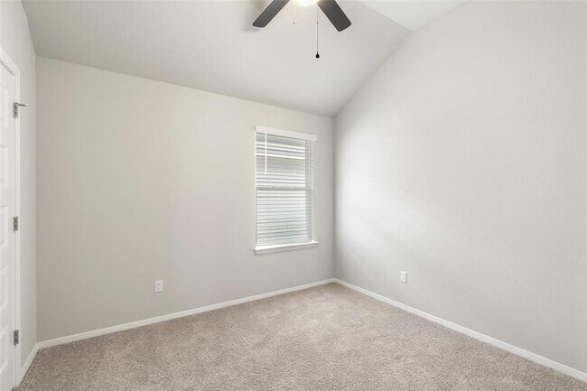 Building Photo - 148 Living Reef Dr