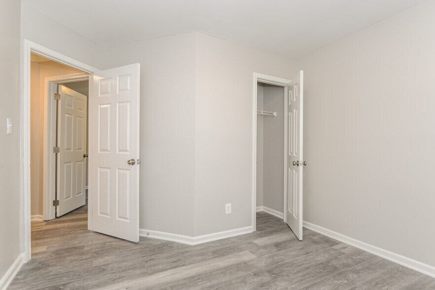 Building Photo - 7243 Kavan Hunter Dr