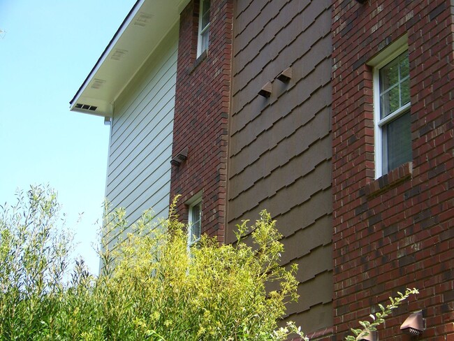 Building Photo - ELK RIDGE OF SOUTH VIEW CONDOMINUMS
