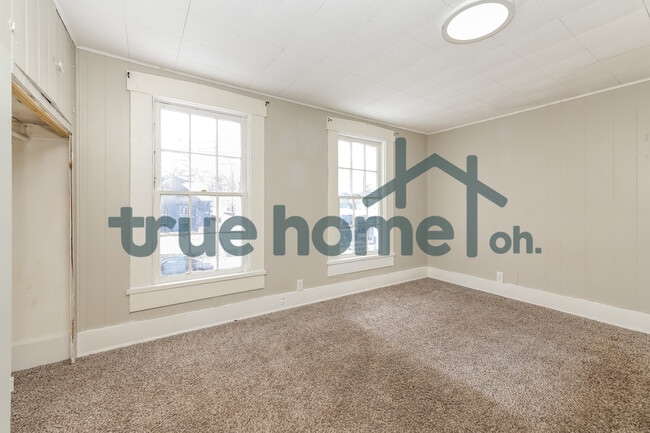 Building Photo - 121 Glencoe Ave