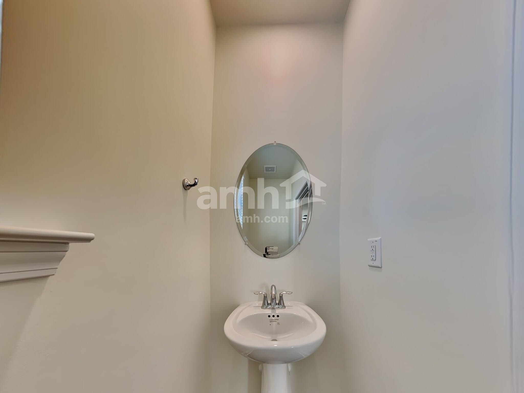 Building Photo - 580 Smt Vw Ln