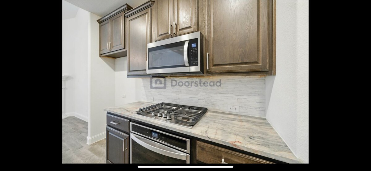Building Photo - 9578 Kavik St
