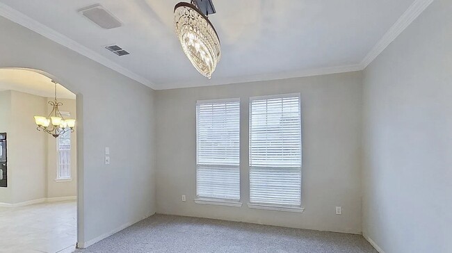 Building Photo - Charming 4-Bedroom Home with Modern Comforts & Spacious Living