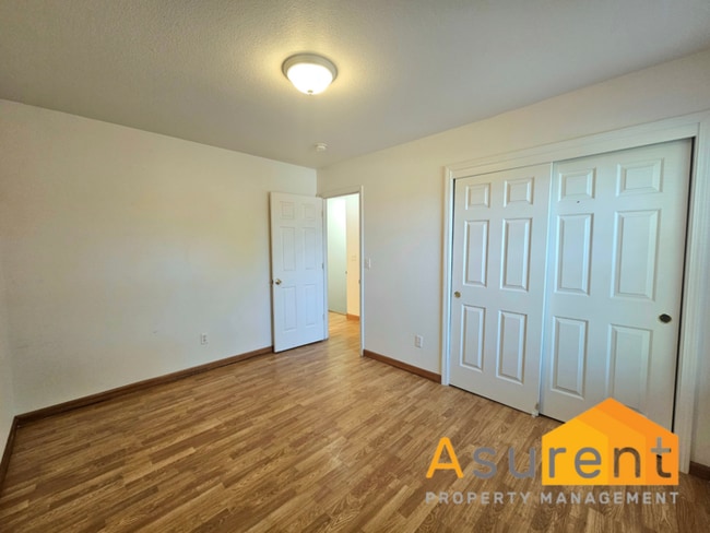 Building Photo - Great Open Concept Townhome Available Soon!