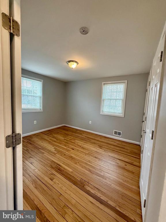 Building Photo - 1627 Quarter Ave