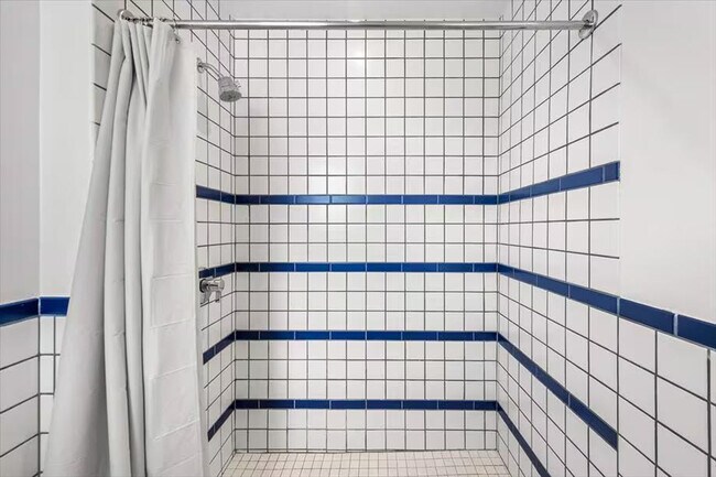 Building Photo - 1700 Alton Rd