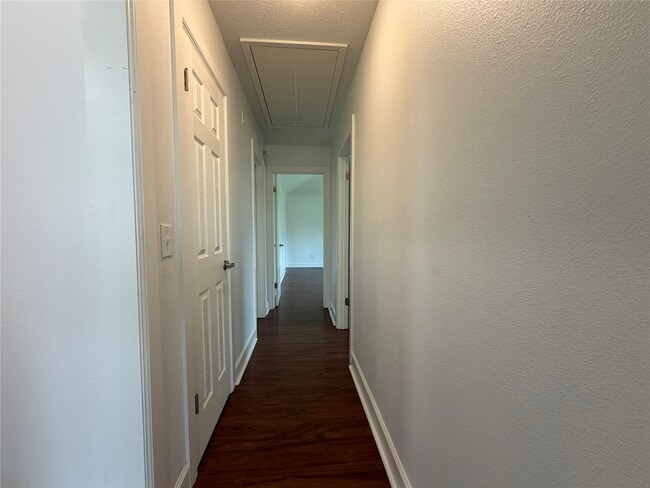 Building Photo - 18142 Glenledi Dr
