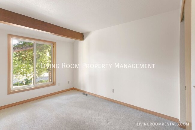 Building Photo - 9803 SW 49th Ave