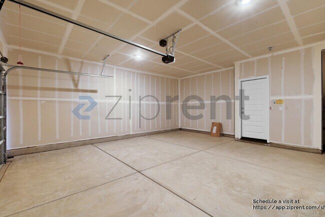 Building Photo - 8492 Anker Wy