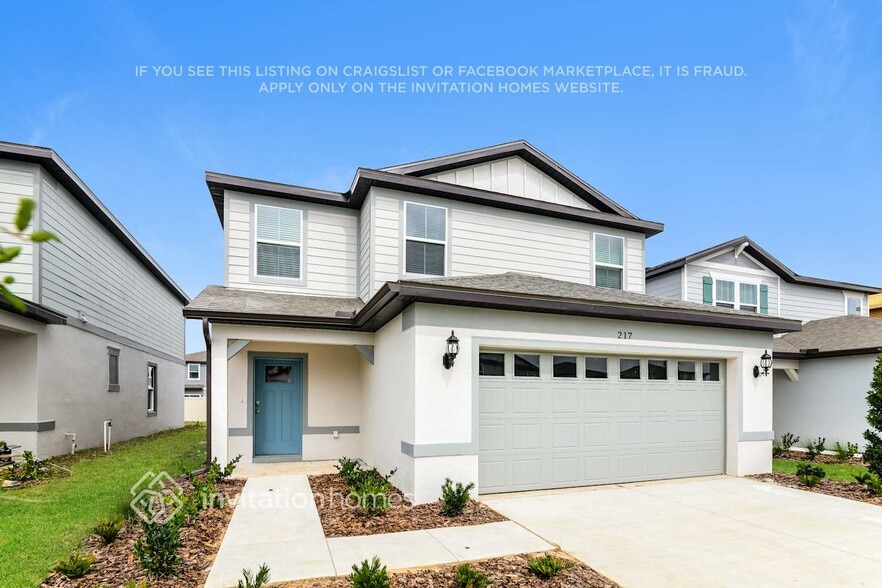Building Photo - 217 Woodsage Pl