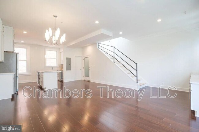 Building Photo - 1640 19th St NW